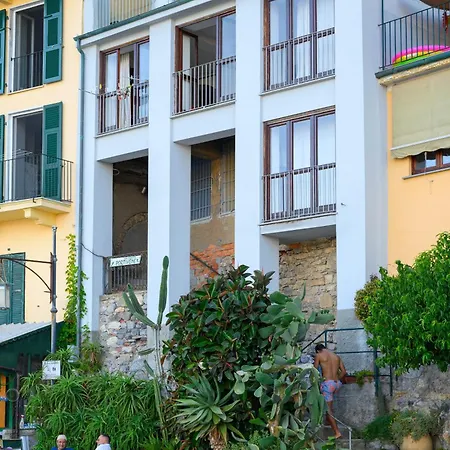 Capitolo Primo 公寓 韦内雷港